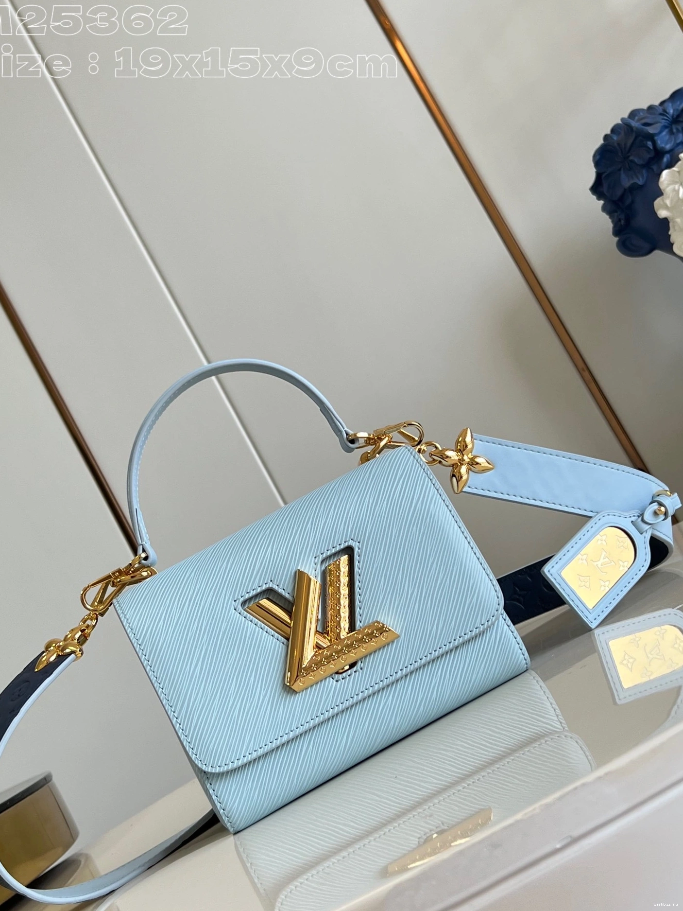 WIS LOUIS TWIST PM-19*15*9CM VUITTON 0924